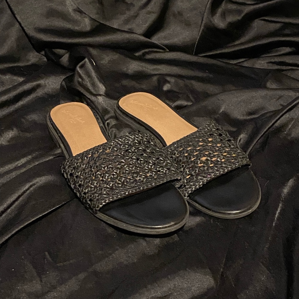 Slides sandals black
